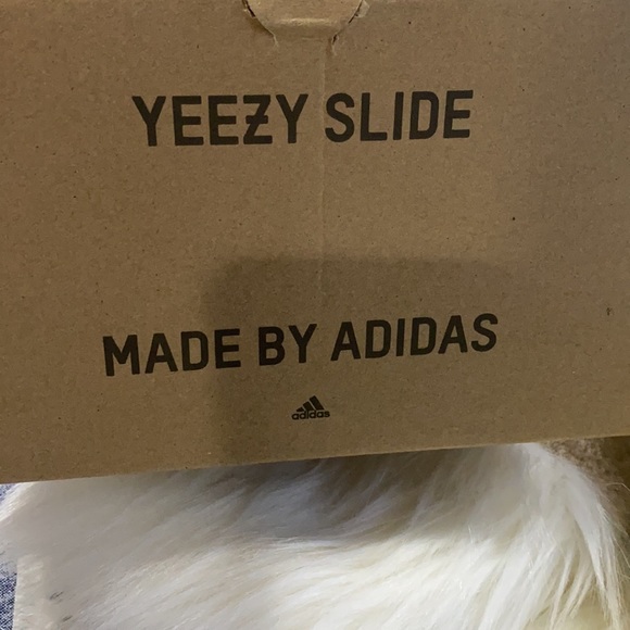 Adidas Resin Men’s Yeezy Slides - Picture 8 of 8